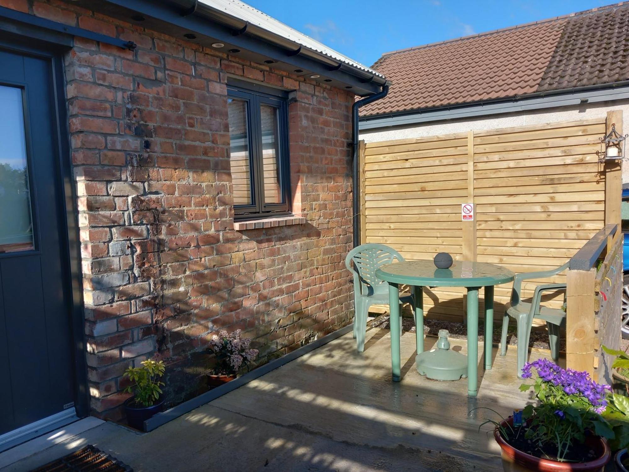 Apartamento The Coo Shed Inverness Exterior foto